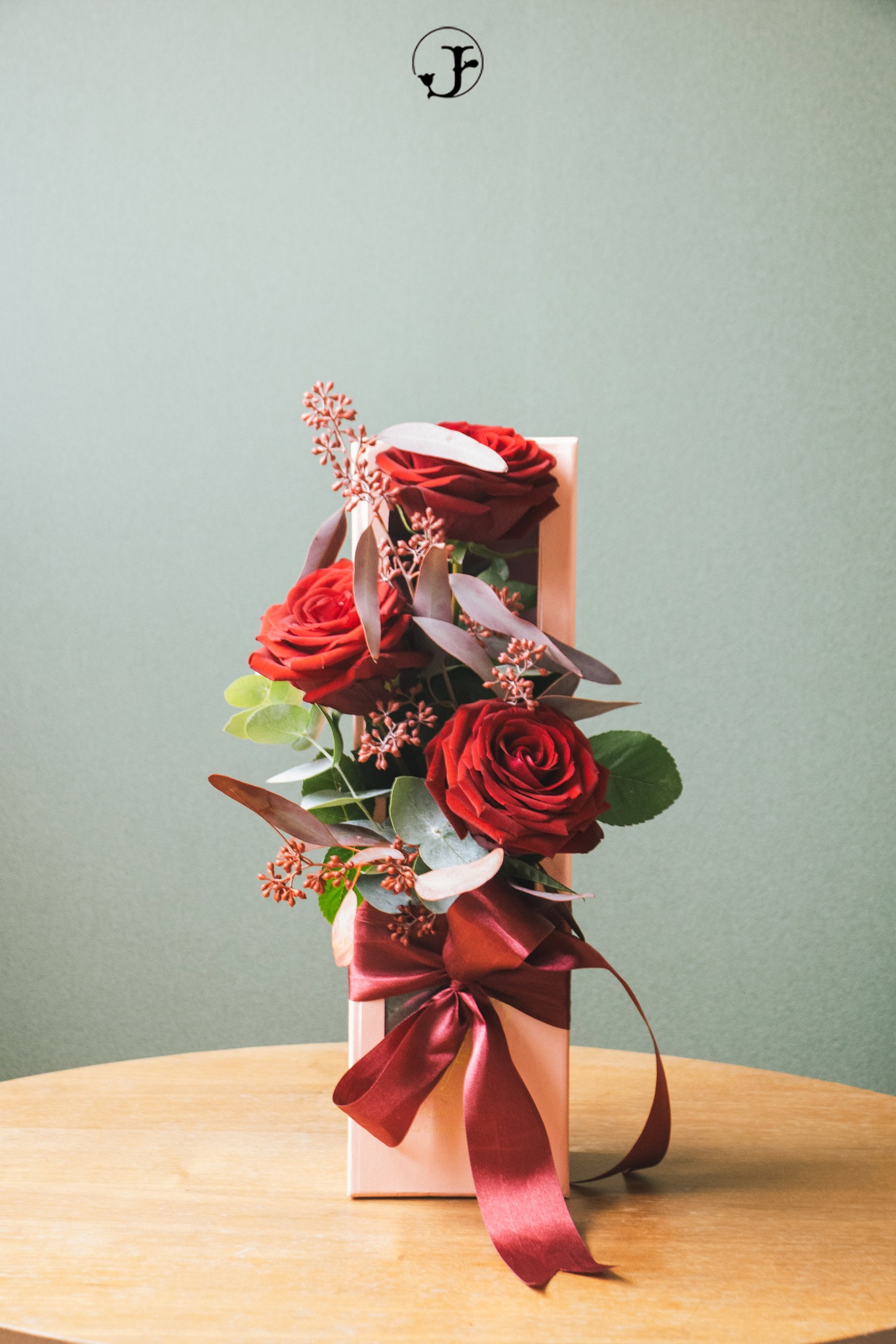 Red roses arrangement